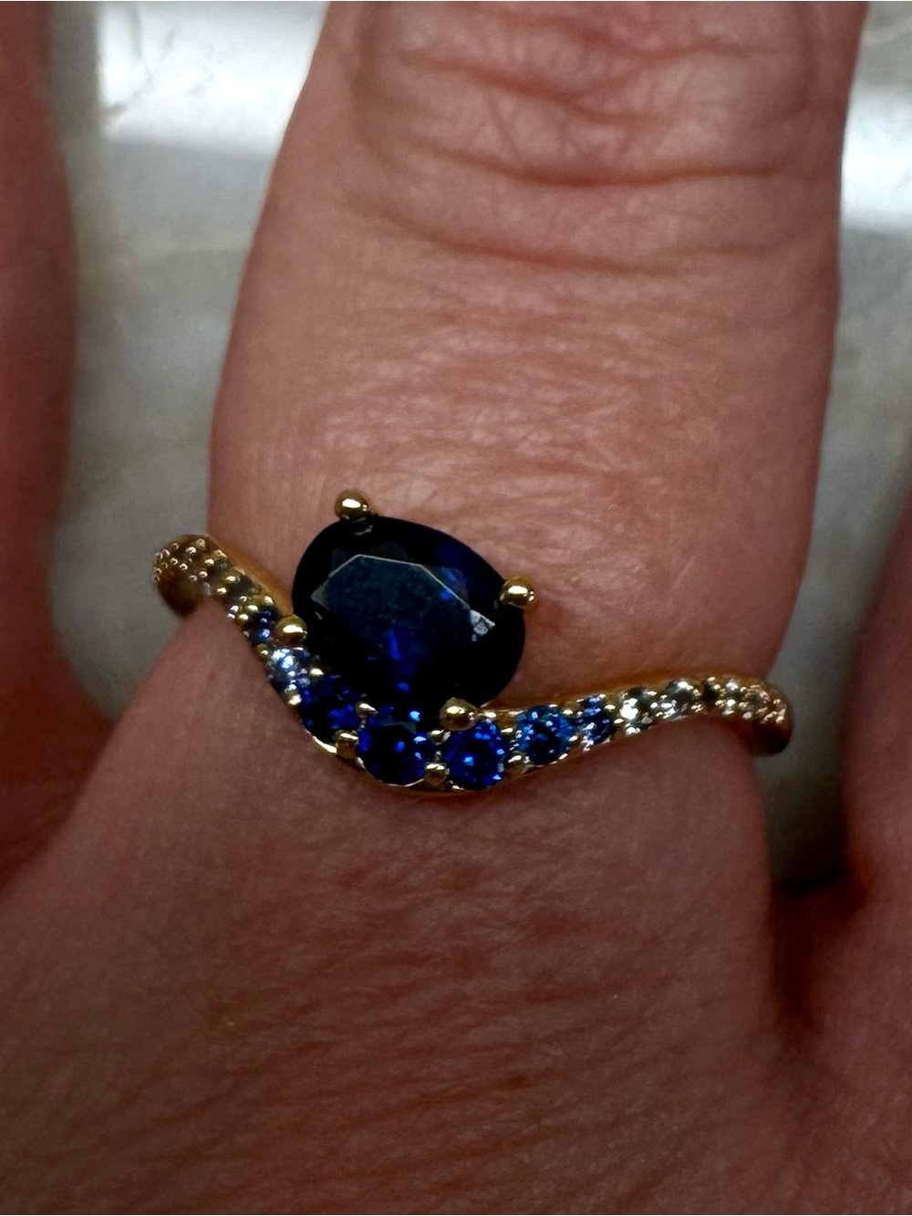 Gold-Tone Ring with Deep Blue Center Floating Ombre Birthstone Ring - Size 8
